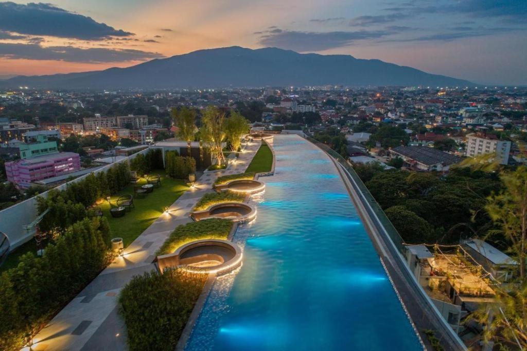 The Astra Sky River Chiangmai_Sky Pool_Old City Lejlighed Chiang Mai Eksteriør billede